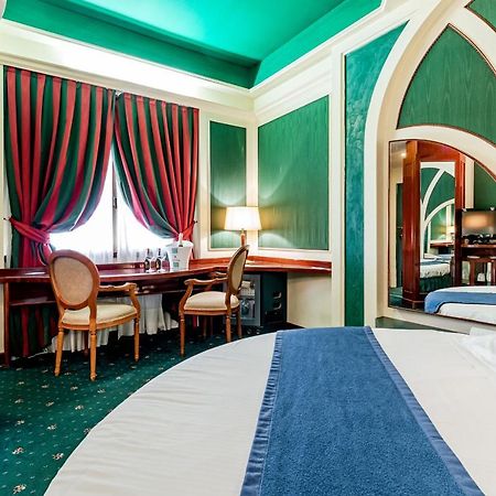 Hotel Motel Miami Pioltello Eksteriør billede