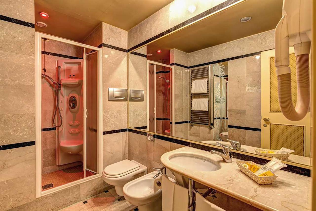 Hotel Motel Miami Pioltello Eksteriør billede
