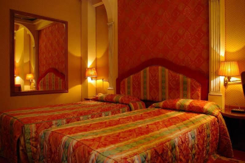 Hotel Motel Miami Pioltello Eksteriør billede